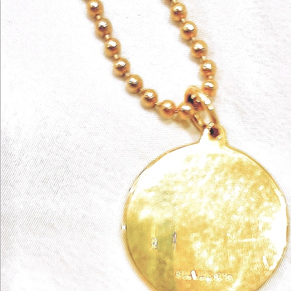 REMARKABLE REAL GOLD LOOKING COIN NECKLACE, LONG CHAIN, CAN BE WORN ON ANY CHAIN - Picture 4 of 4